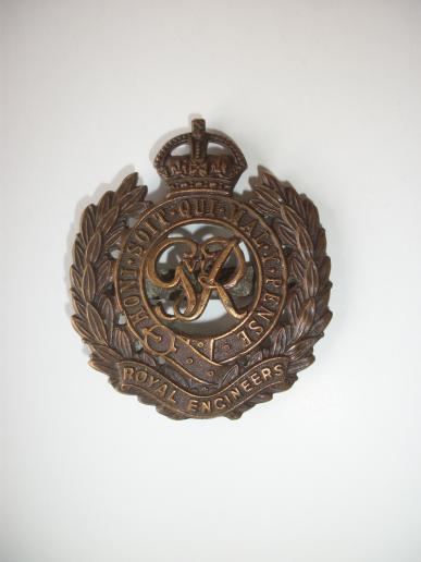 BRONZE ROYAL ENGINEERS OFFICERS CAP BADGE