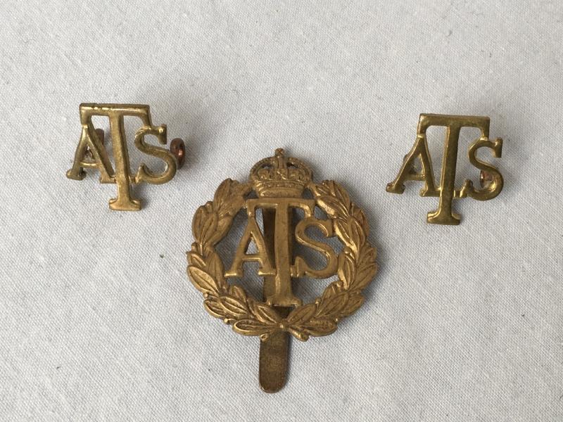 ATS CAP BADGE & SHOULDER TITLES