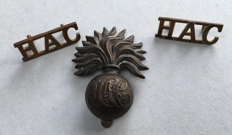 HAC CAP BADGE & SHOULDER TITLES