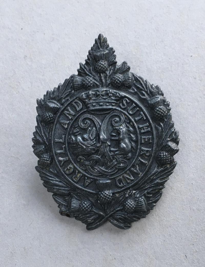 UNUSUAL ARGYLE & SUTHERLAND HIGHLANDERS BROOCH