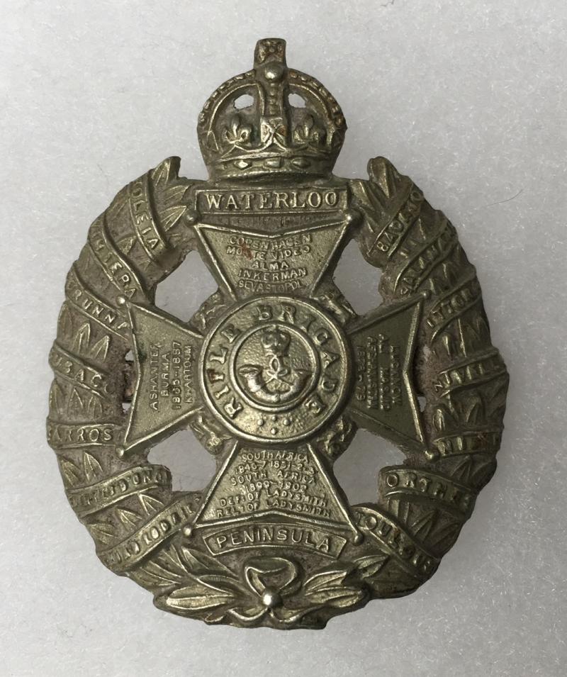 BROACHED RIFLE BRIGADE CAP BADGE