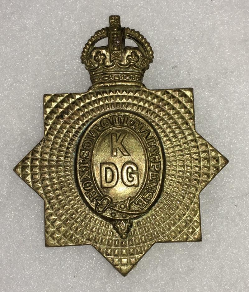 WWI KINGS DRAGOON GUARDS CAP BADGE