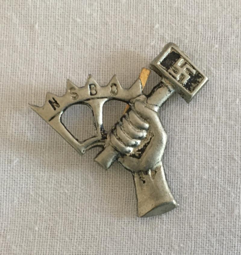 WW2 GERMAN NSBO CAP BADGE
