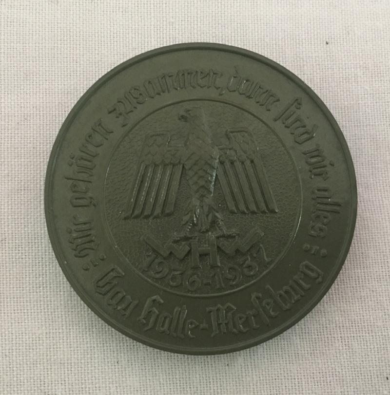 PLASTIC WHW BADGE GAU HALLE MERSEBURG