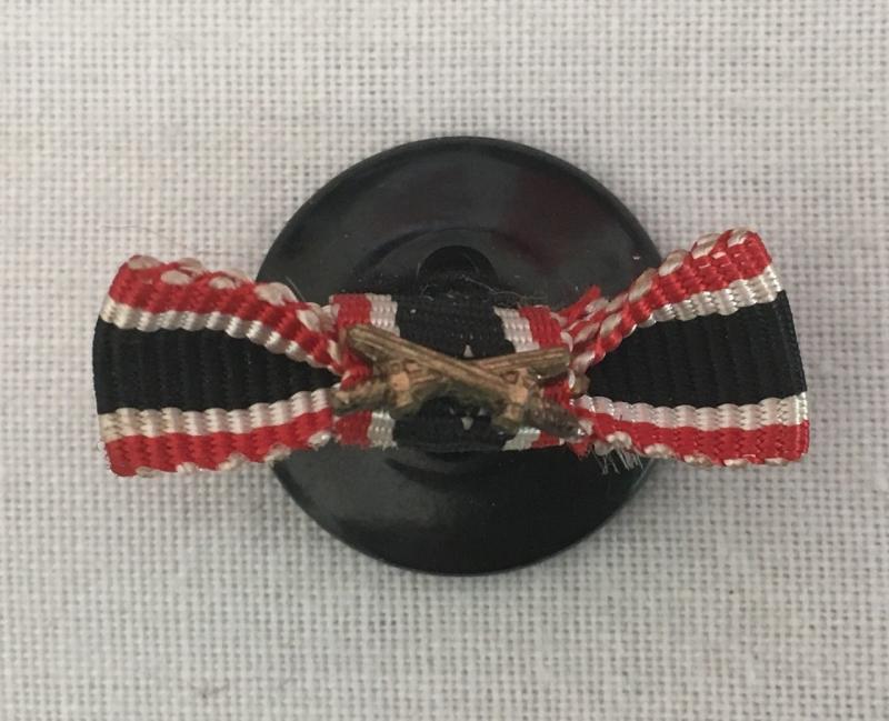 WW2 GERMAN BUTTON HOLE RIBBON KVK & SWORDS