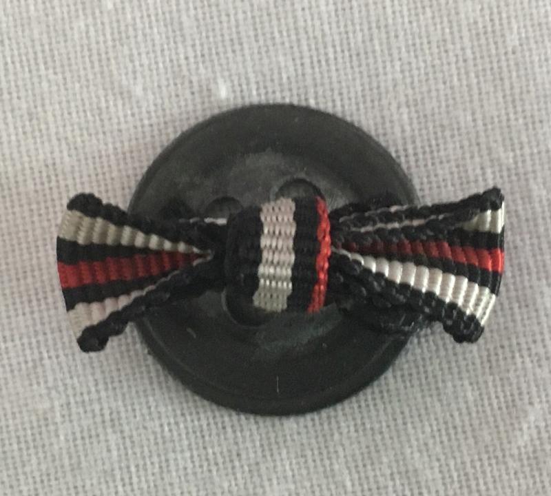 WW2 GERMAN BUTTON HOLE 14/18 HONOUR CROSS
