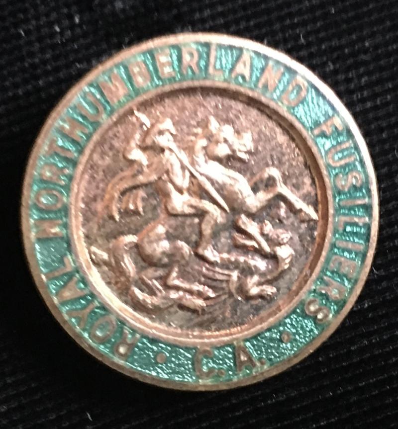 ROYAL NORTHUMBERLAND FUSILIERS LAPEL BADGE (2)