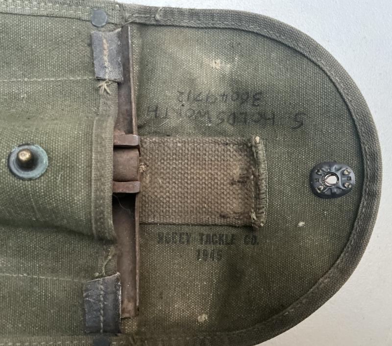 1944 DATED US FOLDING SPADE & COVER