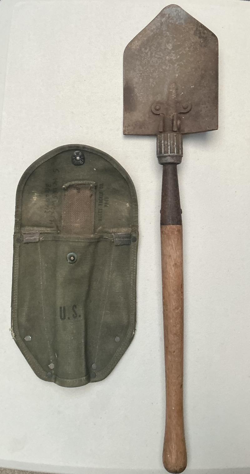 1944 DATED US FOLDING SPADE & COVER