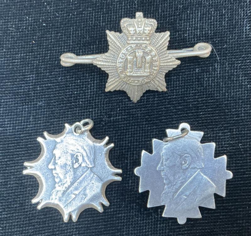 DEVONSHIRE RGT BOER WAR BROOCH & CARD ETC