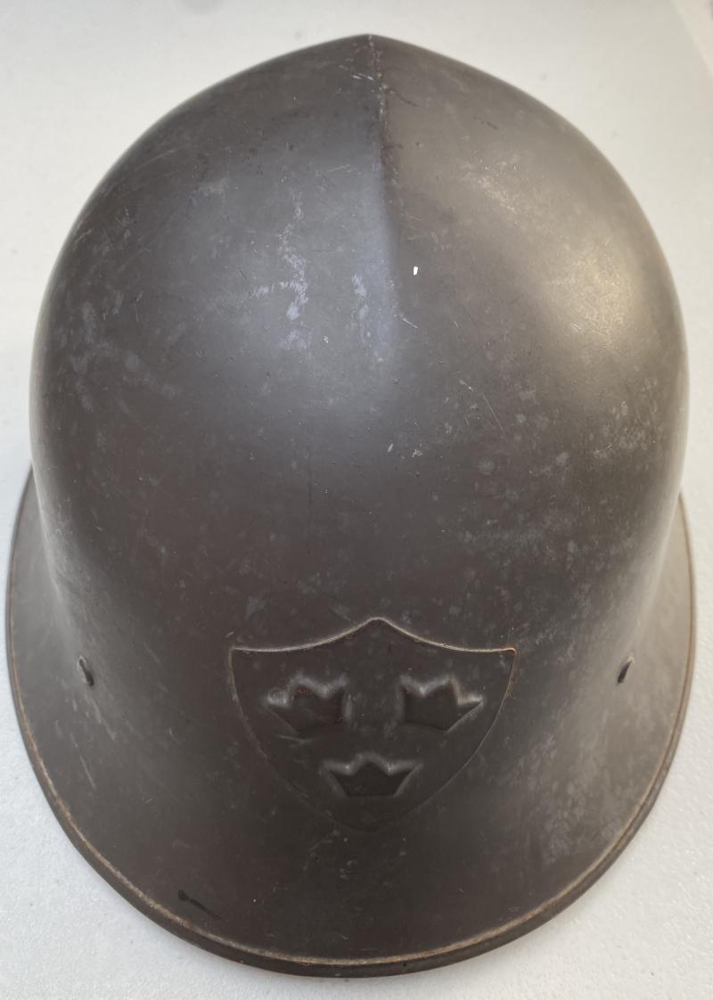 WW2 PERIOD SWEDISH M21 PATTERN HELMET
