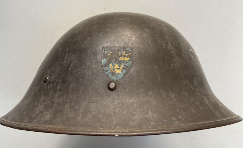 WW2 PERIOD SWEDISH M21 PATTERN HELMET