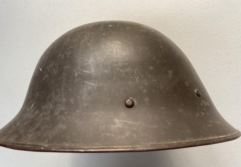 WW2 PERIOD SWEDISH M21 PATTERN HELMET
