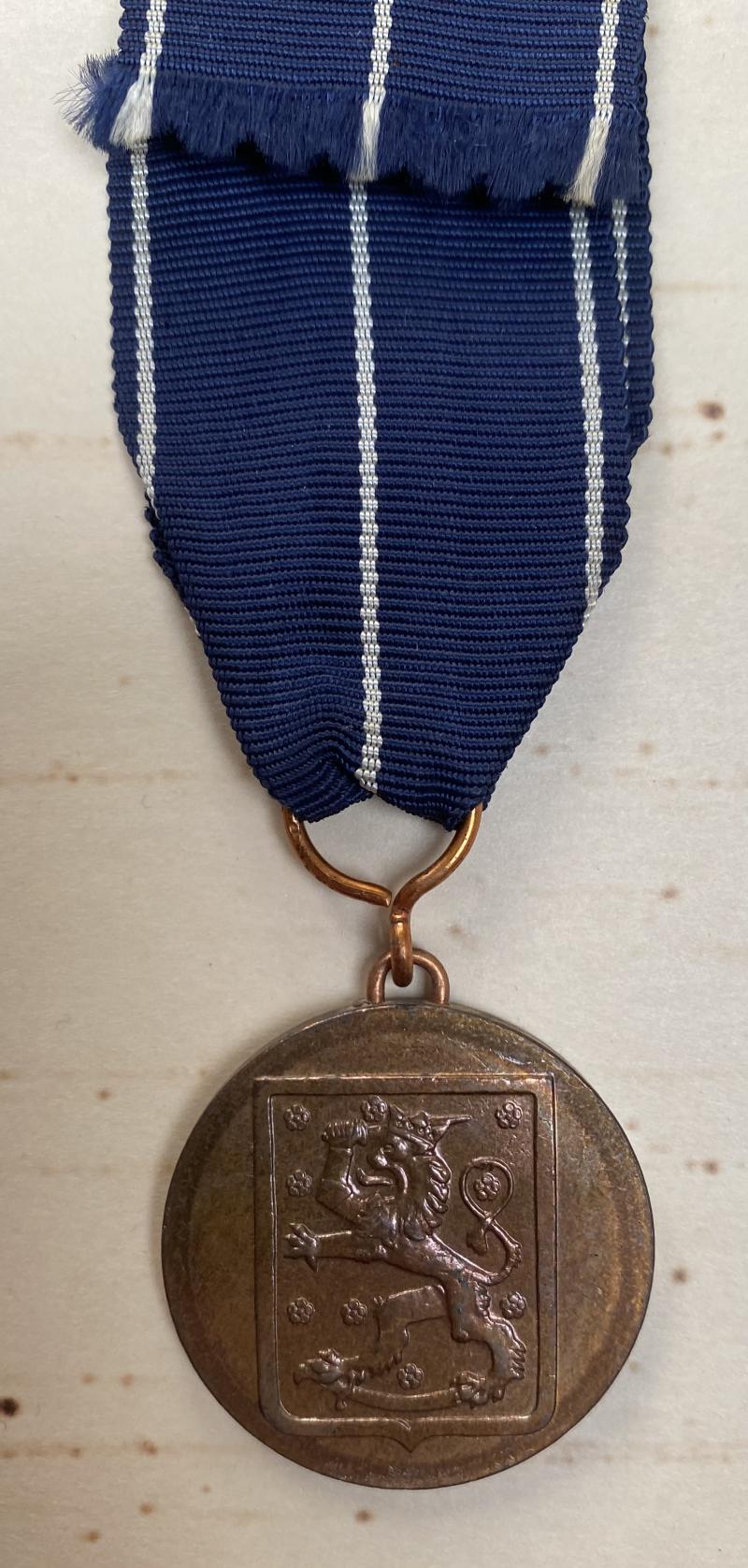 WW2 FINNISH CONTINUATION WAR MEDAL & CERTIFICATE OF ISSUE