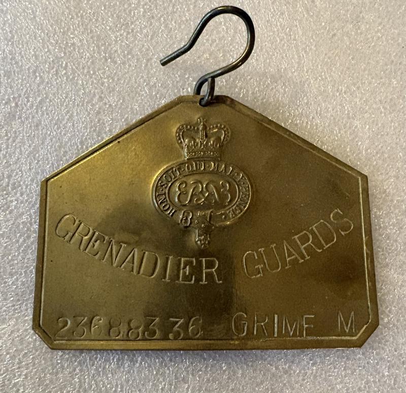 NAMED GRENADIER GUARDS BED / DUTY PLATE