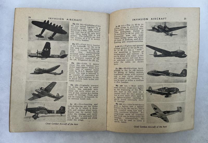 1944 DATED INVASION AIRCRAFT FRIEND OR FOE BOOKLET